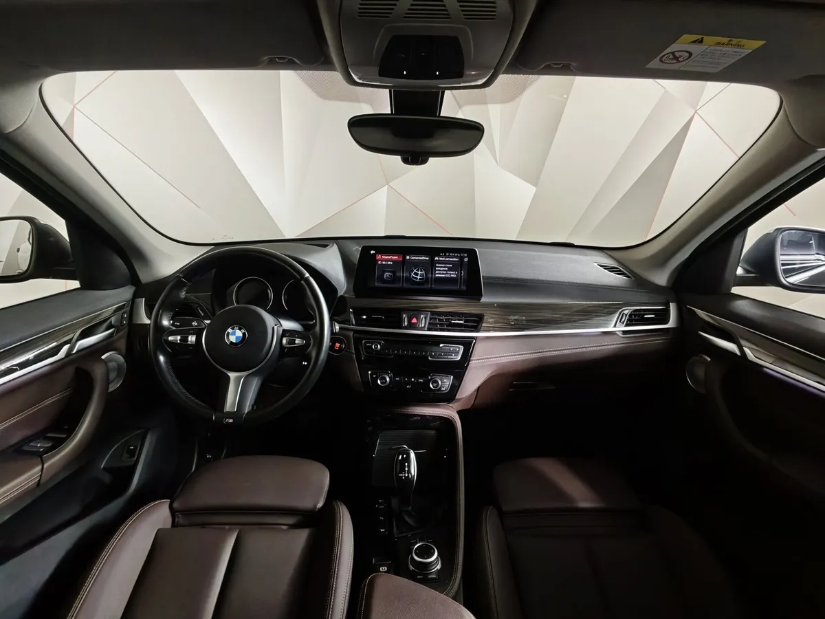 BMW X1 25i xDrive AT (231 л.с.) Коричневый в АВИЛОН. Слайд №11