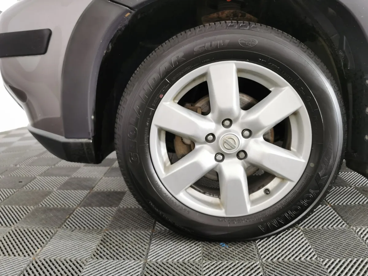 Nissan X-Trail 2.5 CVT AWD (169 л.с.) LE Фиолетовый в АВИЛОН. Слайд №9