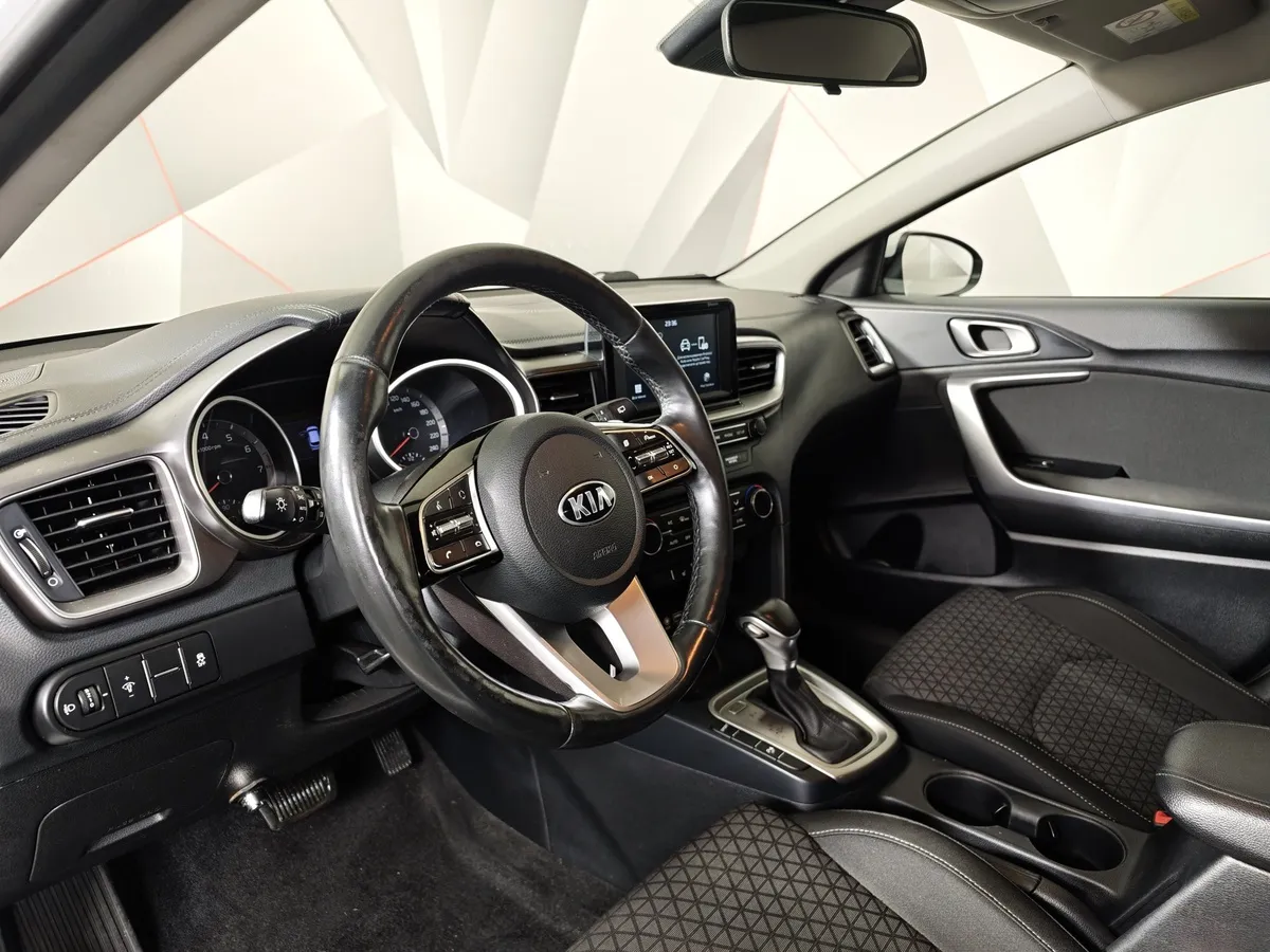 Kia Ceed 1.6 AT (129 л.с.) Classic Белый в АВИЛОН. Слайд №19