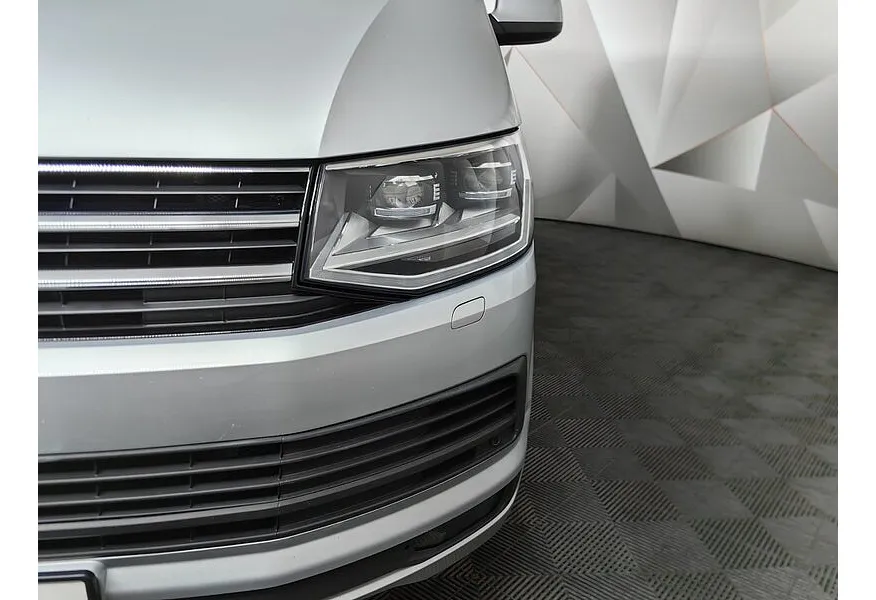 Volkswagen Multivan 2.0 TDI DSG (140 л.с.) Trendline Серебристый в АВИЛОН. Слайд №10