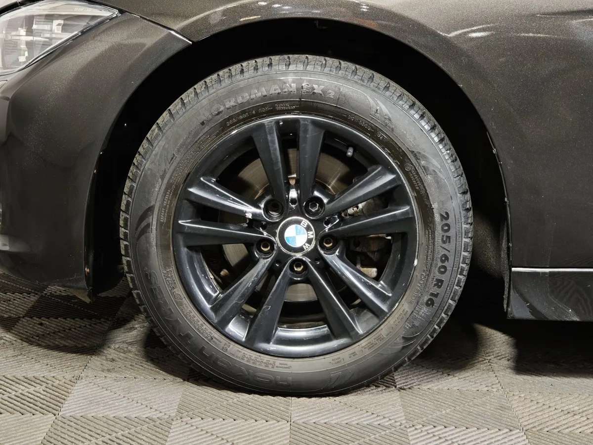 BMW 3 серия 318i AT (136 л.с.) Коричневый в АВИЛОН. Слайд №7