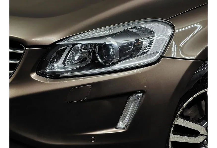 Volvo XC60 2.4 D5 Geartronic AWD (215 л.с.) Коричневый в АВИЛОН. Слайд №10