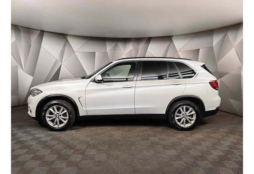 BMW X5 xDrive25d Steptronic (218 л.с.) Business (Локальная сборка) Белый в АВИЛОН. Слайд №5