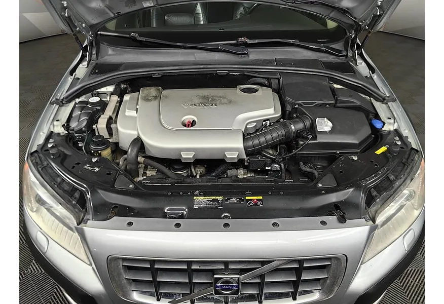 Volvo XC70 2.4 D5 Geartronic AWD (185 л.с.) Серый в АВИЛОН. Слайд №11