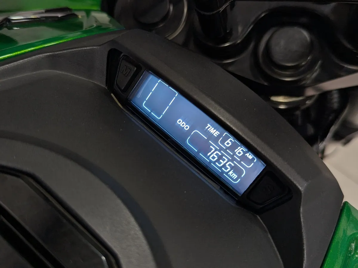 BAJAJ Dominar 400 400 см³ (40 л.с.) 400 Зеленый в АВИЛОН. Слайд №11