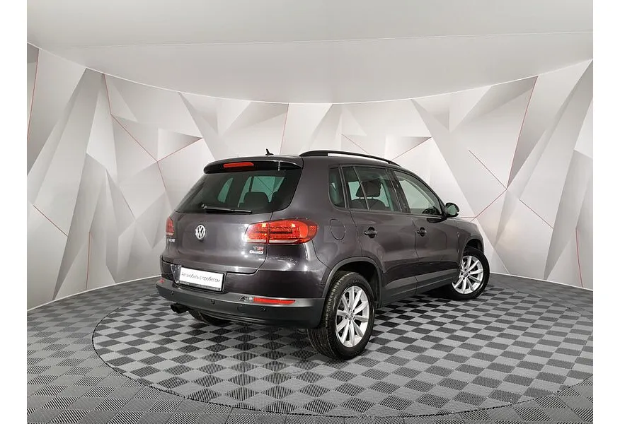 Volkswagen Tiguan 1.4 TSI BlueMotion DSG (150 л.с.) Avenue Серый в АВИЛОН. Слайд №8