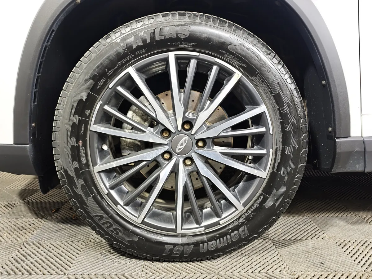Chery Tiggo 8 Pro 1.6 TGDI DCT7 (186 л.с.) Highline (пакет Ultimate) Белый в АВИЛОН. Слайд №9