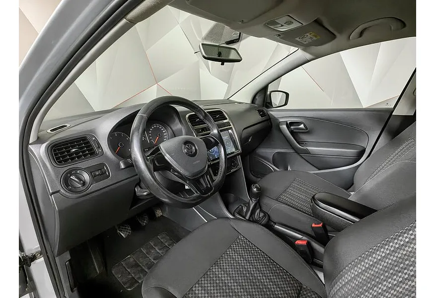 АВИЛОН - Volkswagen Polo 1.6 MPI MT (110 л.с.) Comfortline Серебристый - slide 6