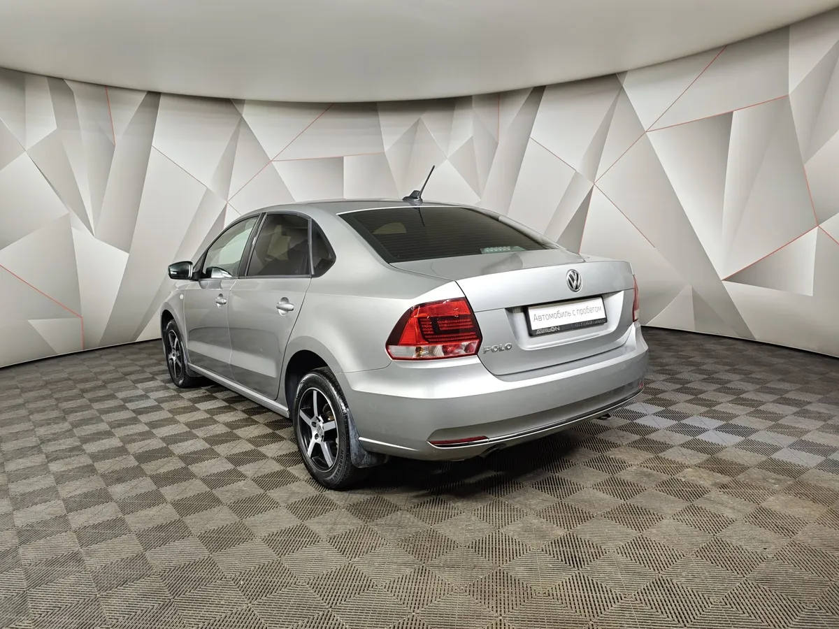 Volkswagen Polo 1.6 MT (105 л.с.) Trendline Серебристый в АВИЛОН. Слайд №4