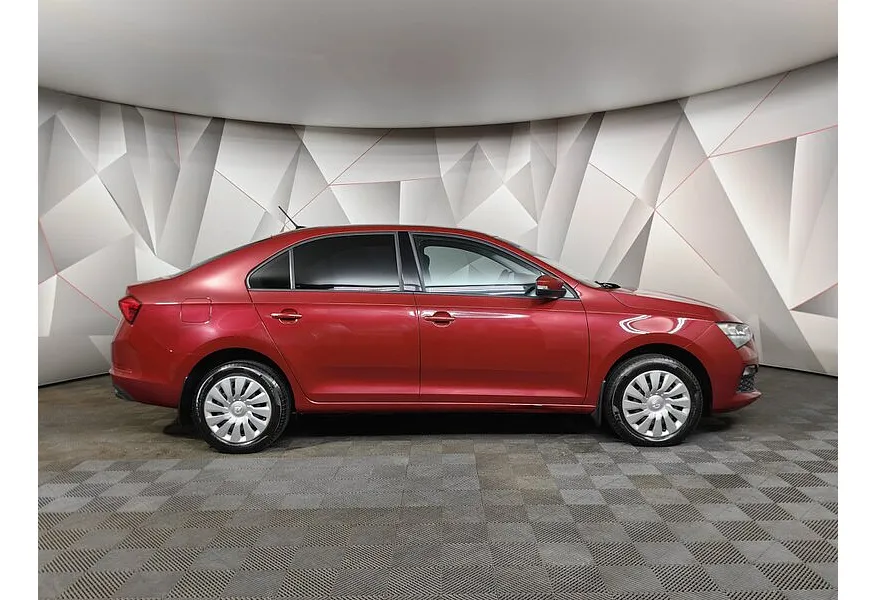 Skoda Rapid 1.6 MT (90 л.с.) Красный в АВИЛОН. Слайд №4
