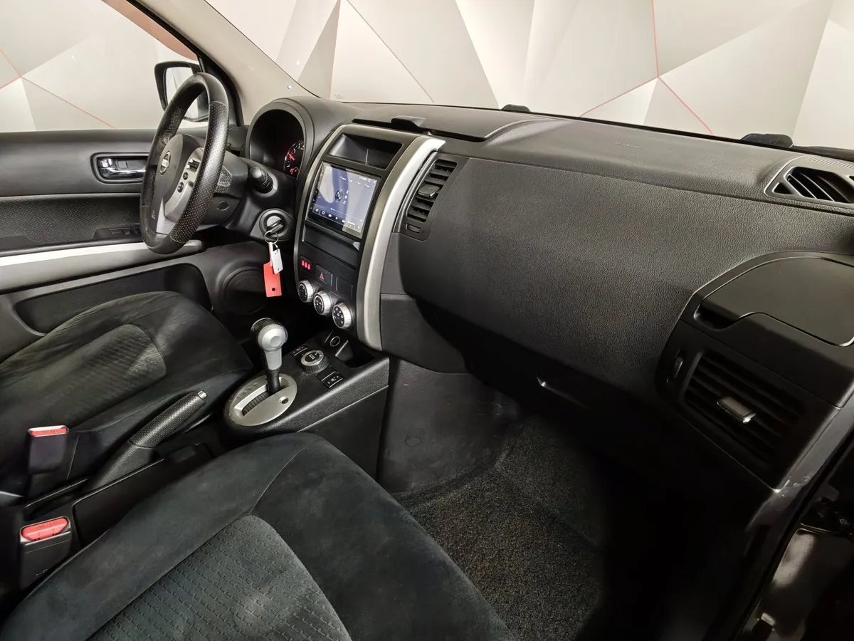 Nissan X-Trail 2.0 CVT AWD (141 л.с.) Черный в АВИЛОН. Слайд №12