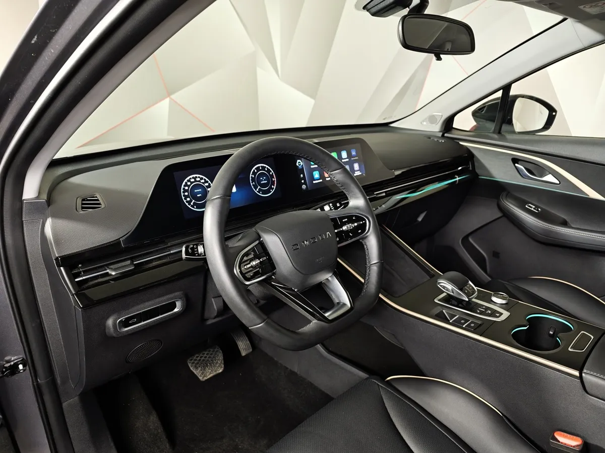Omoda C5 1.5T CVT (147 л.с.) Lifestyle (красные элементы экстерьера) Серый в АВИЛОН. Слайд №19
