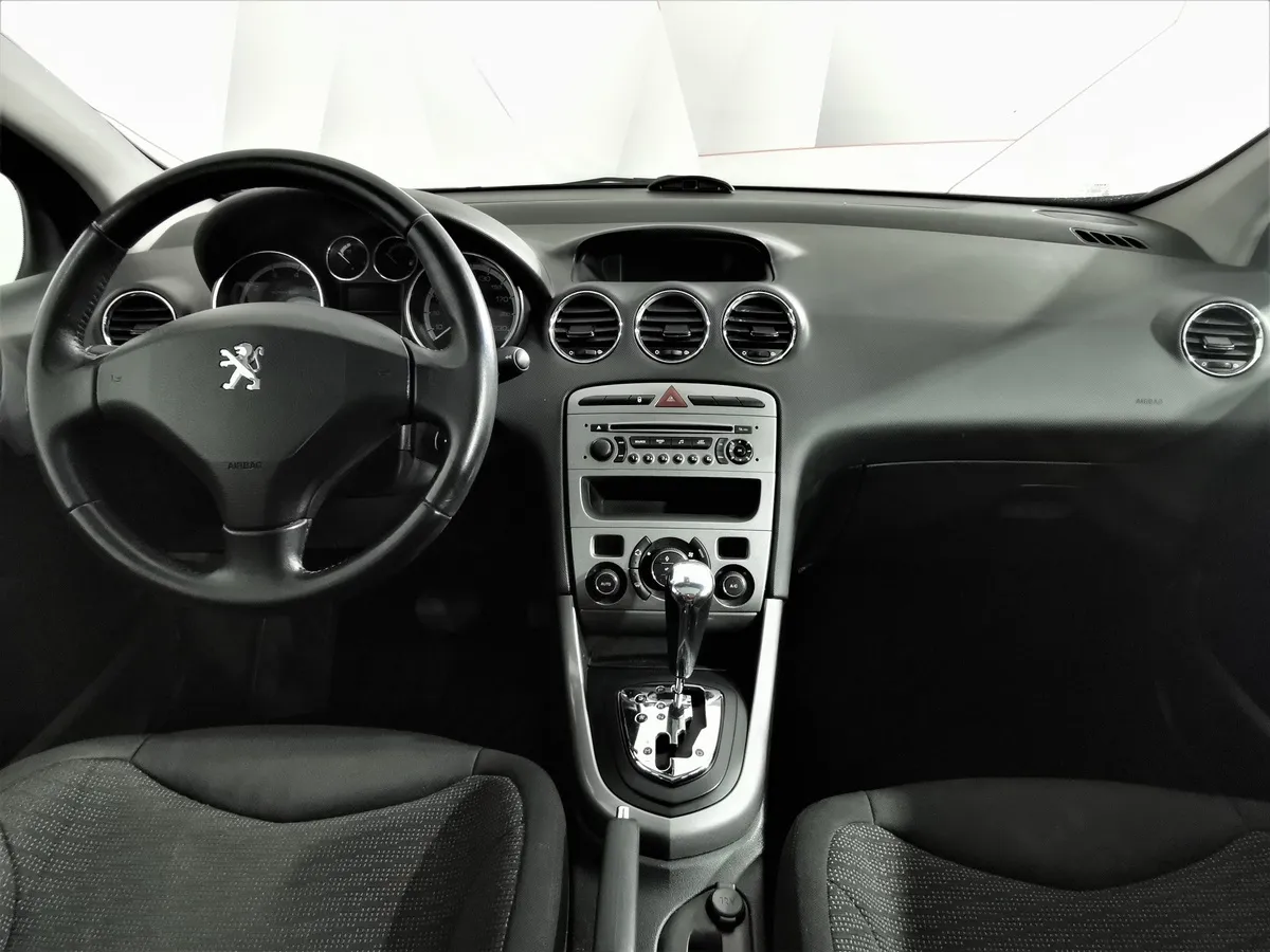 Peugeot 308 1.6 VTi AT (120 л.с.) Черный в АВИЛОН. Слайд №13