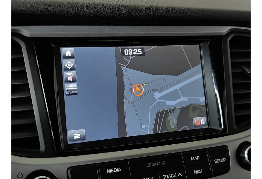 Hyundai Solaris 1.6 MT (123 л.с.) Comfort Белый в АВИЛОН. Слайд №21