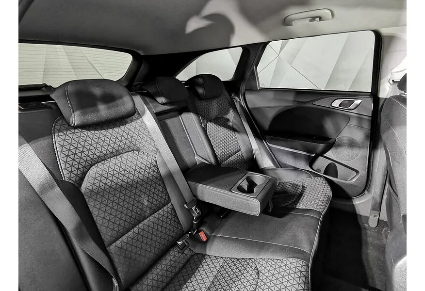 Kia Ceed 1.6 MPI AT (128 л.с.) Comfort Серый в АВИЛОН. Слайд №16