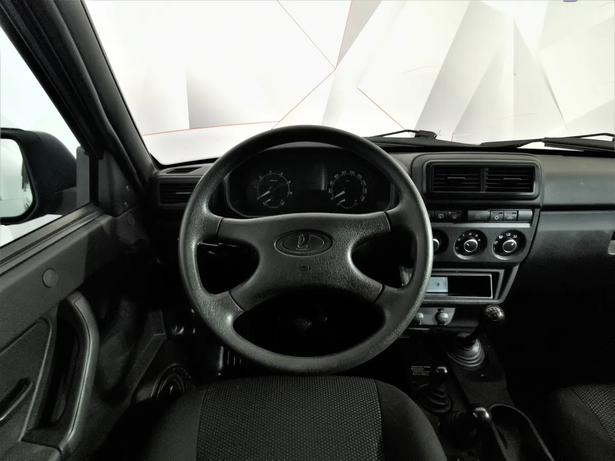 ВАЗ (Lada) 4x4 1.7 MT 8 кл. (83 л.с.) Зеленый в АВИЛОН. Слайд №17