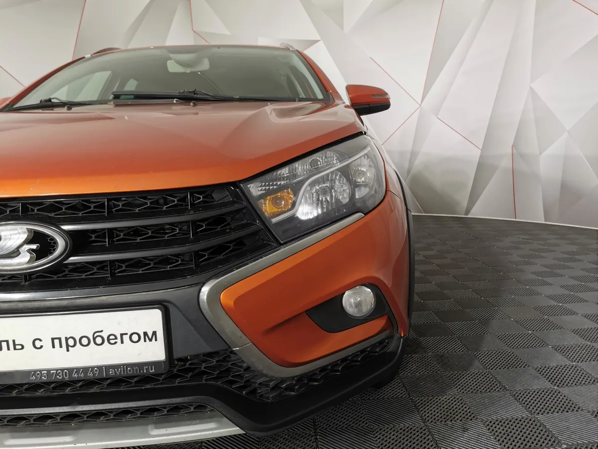 ВАЗ (Lada) Vesta 1.8 MT (122 л.с.) Оранжевый в АВИЛОН. Слайд №10