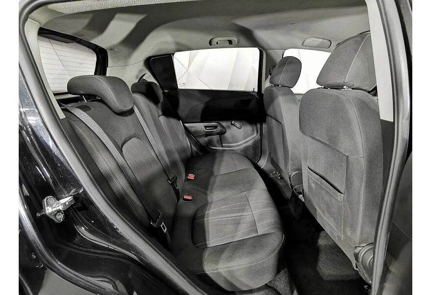 Chevrolet Aveo 1.6 AT (115 л.с.) Черный в АВИЛОН. Слайд №17