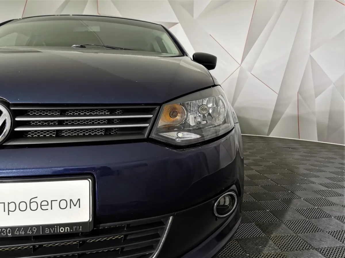 Volkswagen Polo 1.6 MT (105 л.с.) Comfortline Синий в АВИЛОН. Слайд №10
