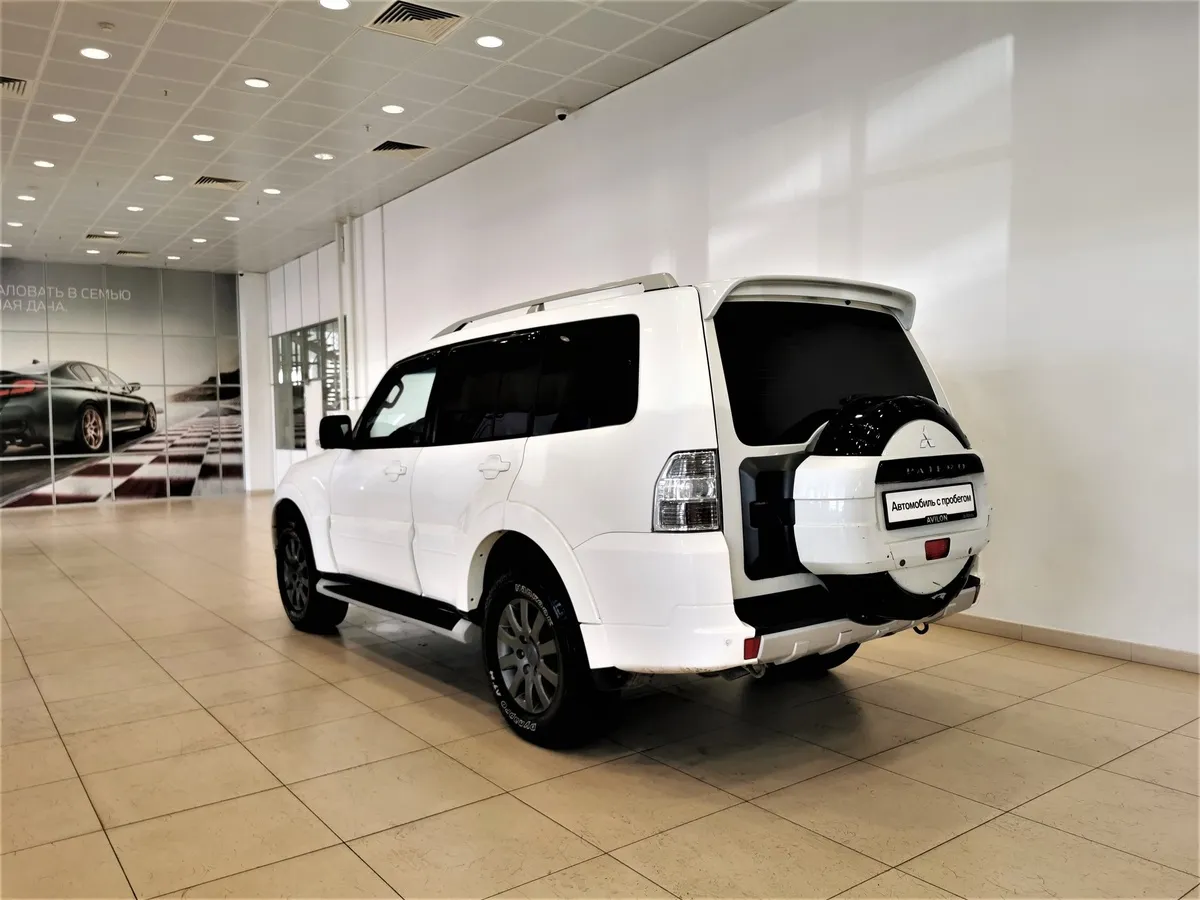 Mitsubishi Pajero 3.0 AT AWD (178 л.с.) Белый в АВИЛОН. Слайд №4
