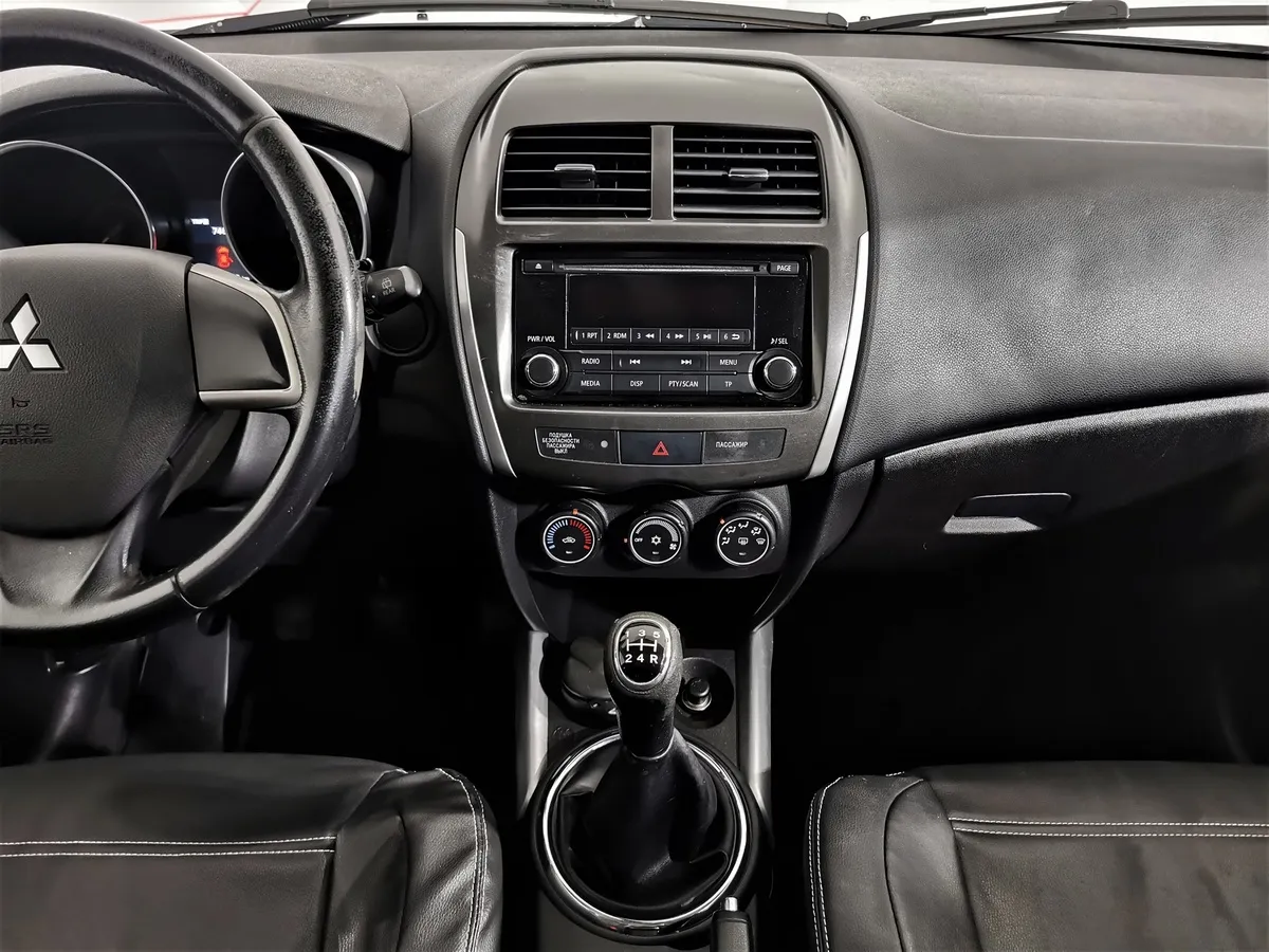 Mitsubishi ASX 1.6 MT 2WD (117 л.с.) Белый в АВИЛОН. Слайд №13