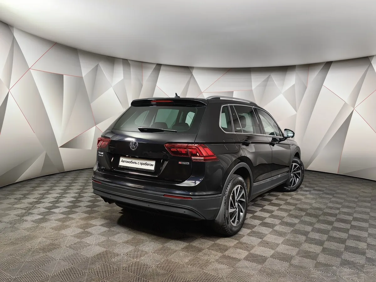 Volkswagen Tiguan 2.0 TSI 4Motion DSG (180 л.с.) City Черный в АВИЛОН. Слайд №2
