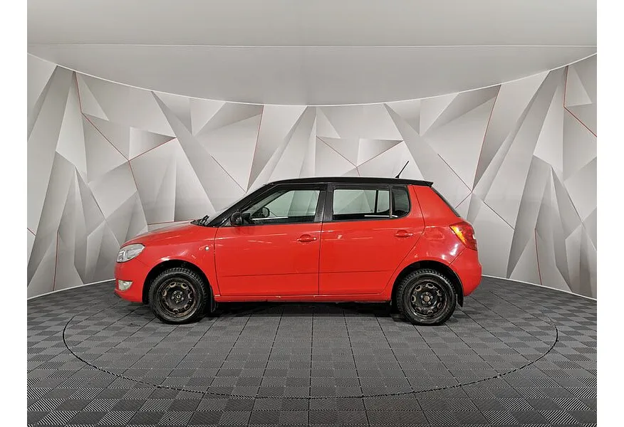 Skoda Fabia 1.4 MT (125 л.с.) Красный в АВИЛОН. Слайд №5