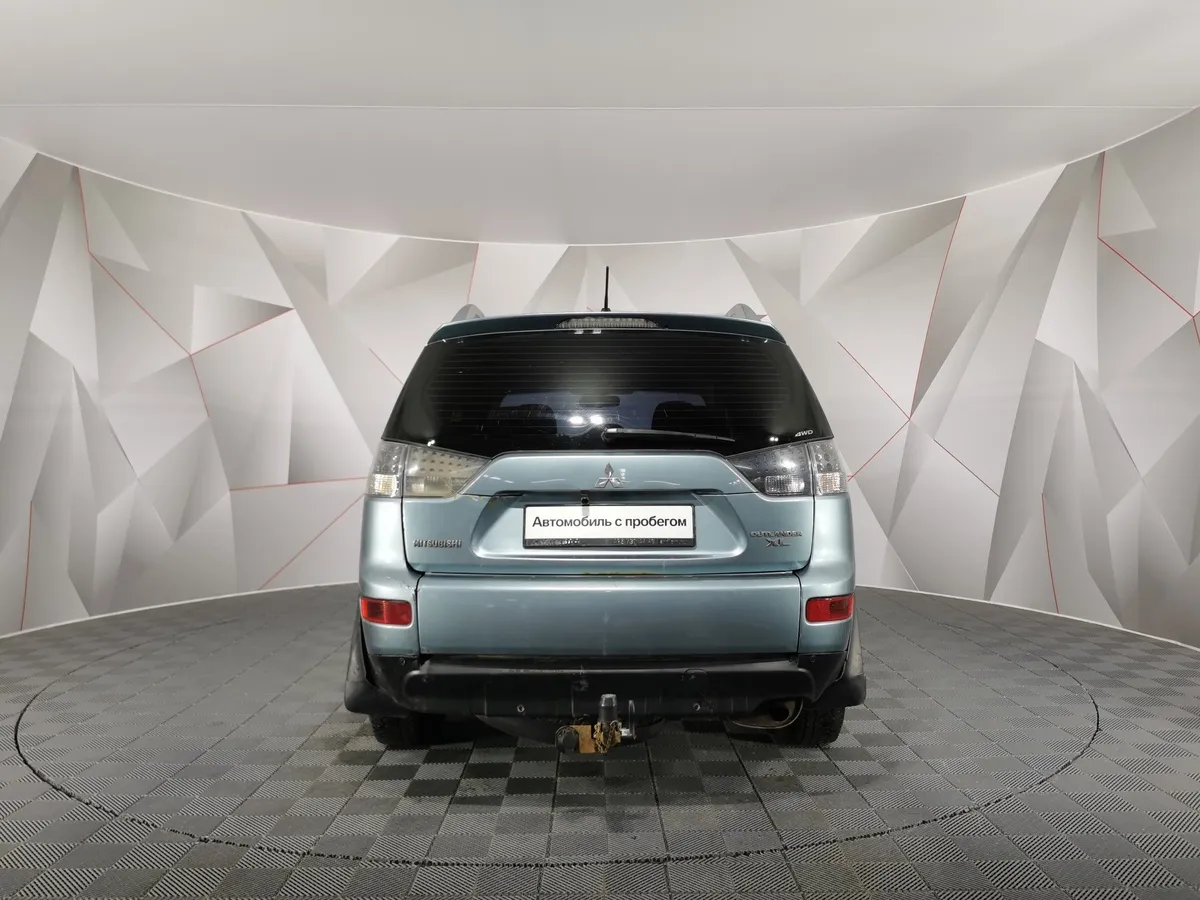 Mitsubishi Outlander 2.4 CVT 4WD (170 л.с.) Серый в АВИЛОН. Слайд №8