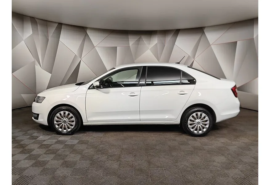 Skoda Rapid 1.6 AT (110 л.с.) Active Белый в АВИЛОН. Слайд №5