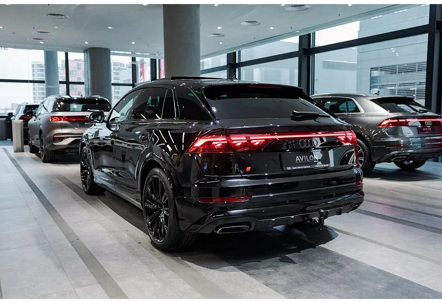 Audi Q8 3.0 TDI Tiptronic quattro (286 л.с.) Черный в АВИЛОН. Слайд №7