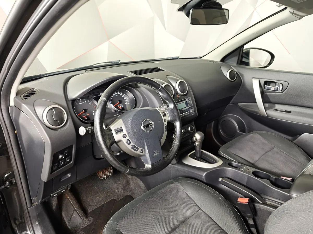 Nissan Qashqai 1.6 CVT FWD (117 л.с.) Черный в АВИЛОН. Слайд №17