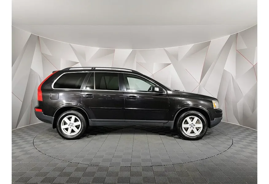 Volvo XC90 2.5 T5 Geartronic AWD (5 мест) (210 л.с.) Черный в АВИЛОН. Слайд №6