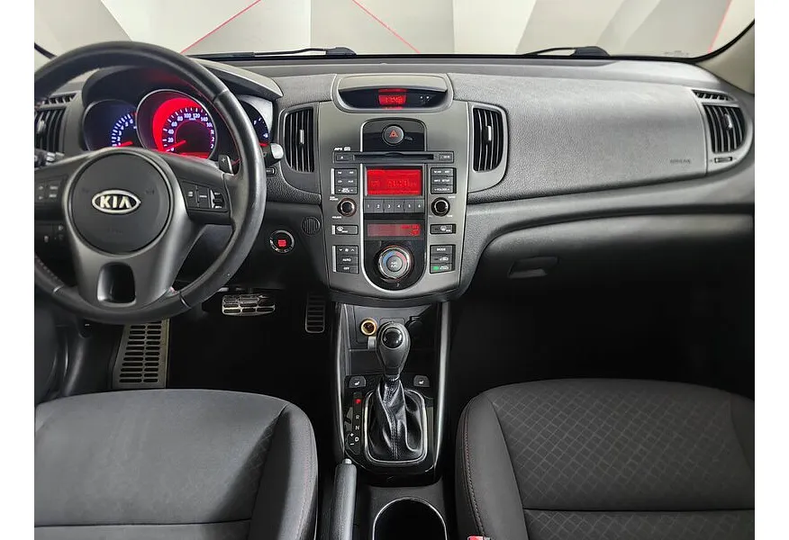 АВИЛОН - Kia Cerato 2.0 AT (150 л.с.) Белый - slide 12