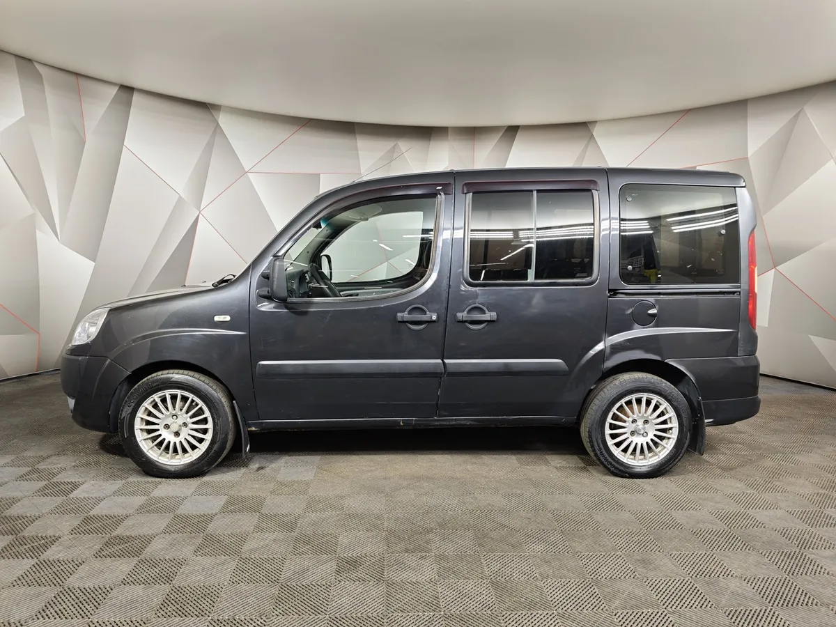 Fiat Doblo 1.4 MT (95 л.с.) Combi Черный в АВИЛОН. Слайд №5