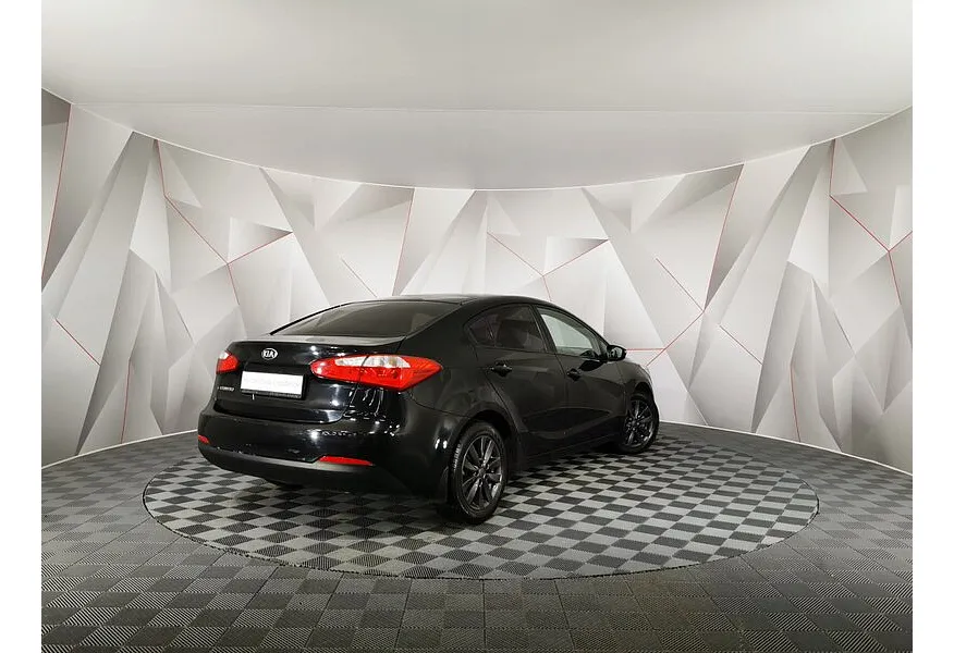 Kia Cerato 1.6 AT (130 л.с.) Черный в АВИЛОН. Слайд №2