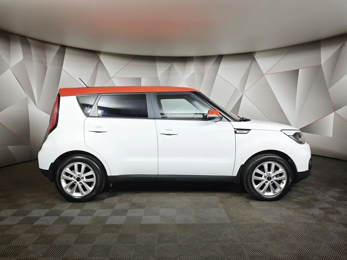 Kia Soul 2.0 MPI AT (150 л.с.) Classic Белый в АВИЛОН. Слайд №6