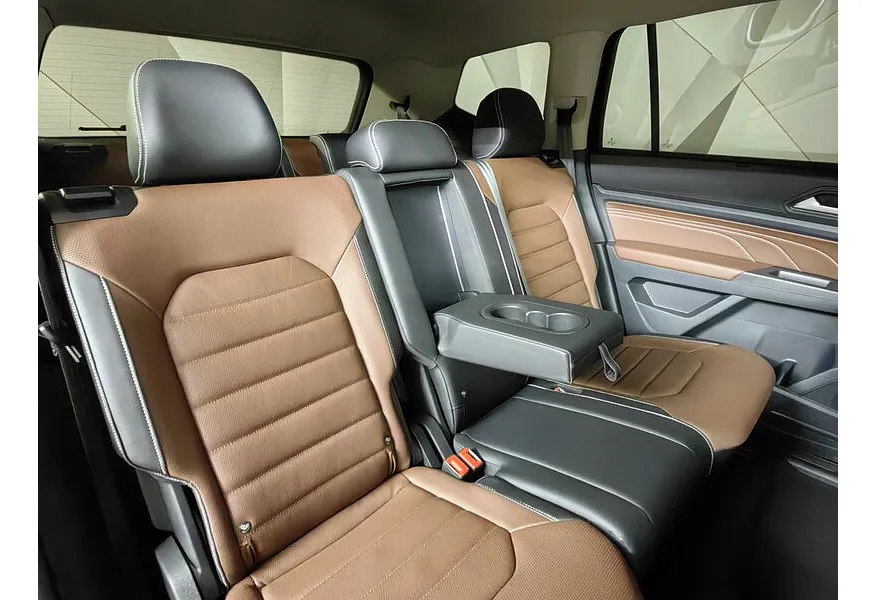 АВИЛОН - Volkswagen Teramont 2.0T AT 4Motion (220 л.с.) Status Черный - slide 15