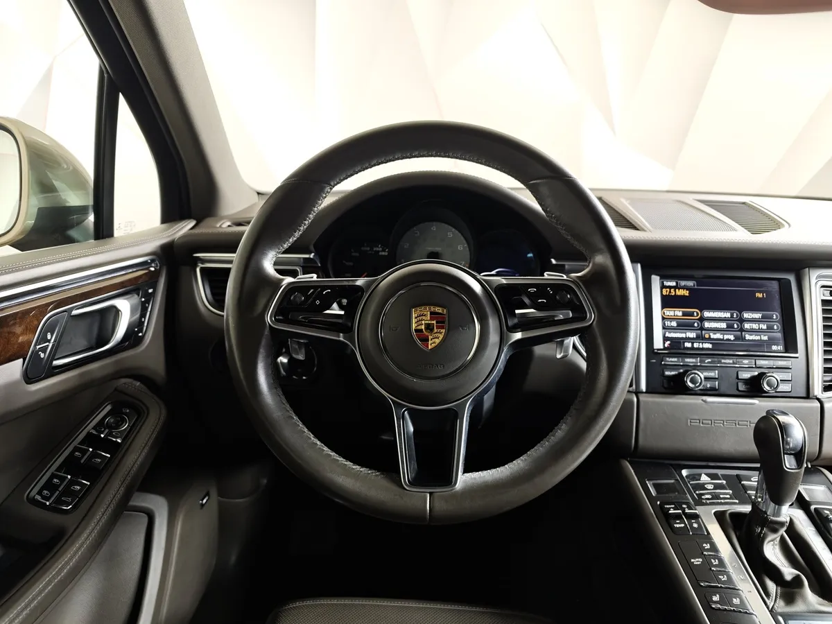 Porsche Macan S 3.0 PDK AWD (340 л.с.) Коричневый в АВИЛОН. Слайд №20