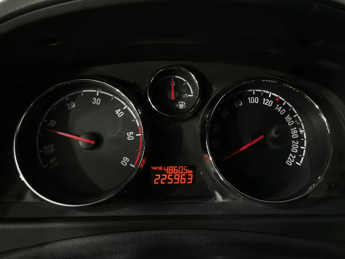 Opel Antara 2.2 CDTi MT AWD (164 л.с.) Черный в АВИЛОН. Слайд №17