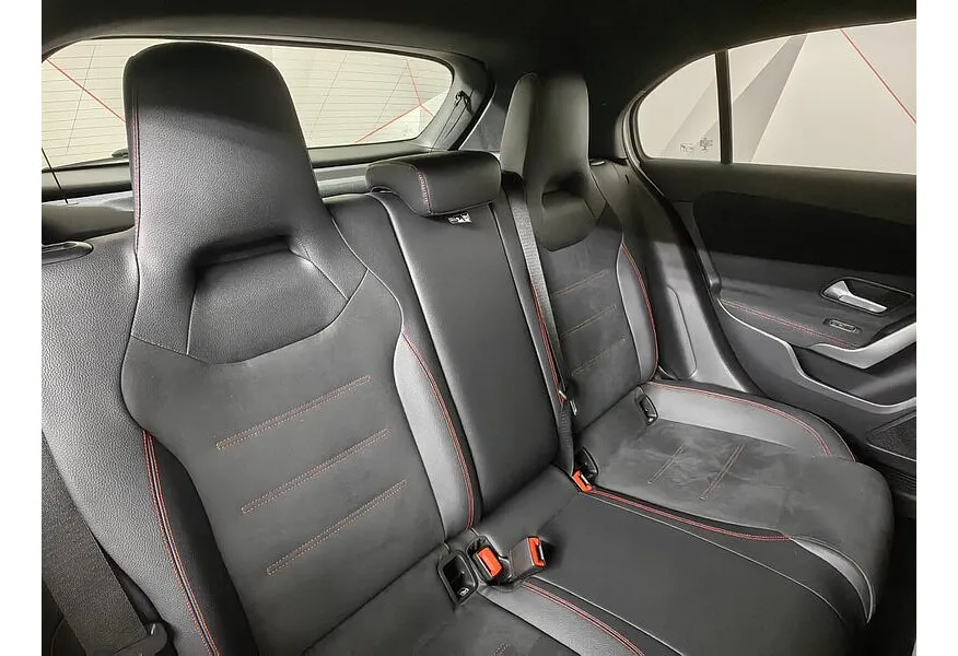 Mercedes-Benz A-Класс A 200 7G-DCT (150 л.с.) Sport Белый в АВИЛОН. Слайд №17