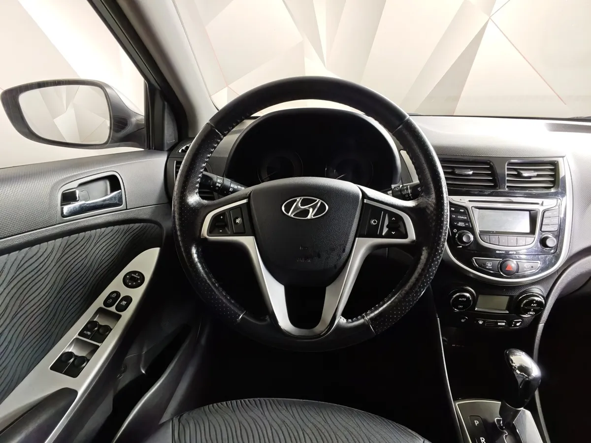 Hyundai Solaris 1.6 AT (123 л.с.) Special Edition Серый в АВИЛОН. Слайд №19