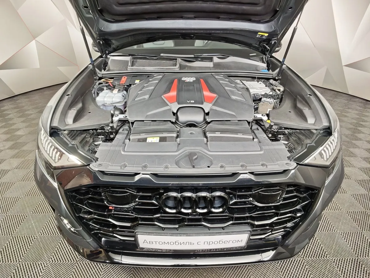 Audi RS Q8 4.0 TFSI tiptronic quattro (600 л.с.) Серебристый в АВИЛОН. Слайд №10