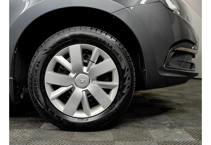 ВАЗ (Lada) Granta 1.6 AT 16кл (98 л.с.) Серый в АВИЛОН. Слайд №9