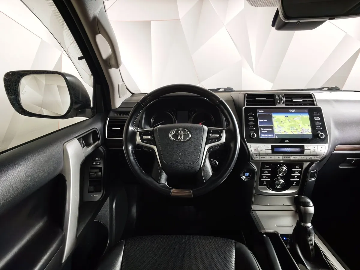 Toyota Land Cruiser Prado 4.0 AT AWD (249 л.с.) Белый в АВИЛОН. Слайд №19