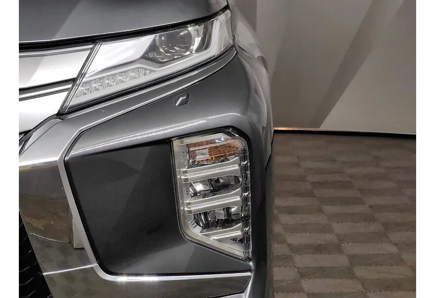 Mitsubishi Pajero Sport 2.4 DI-D AT AWD (181 л.с.) Instyle Серый в АВИЛОН. Слайд №10