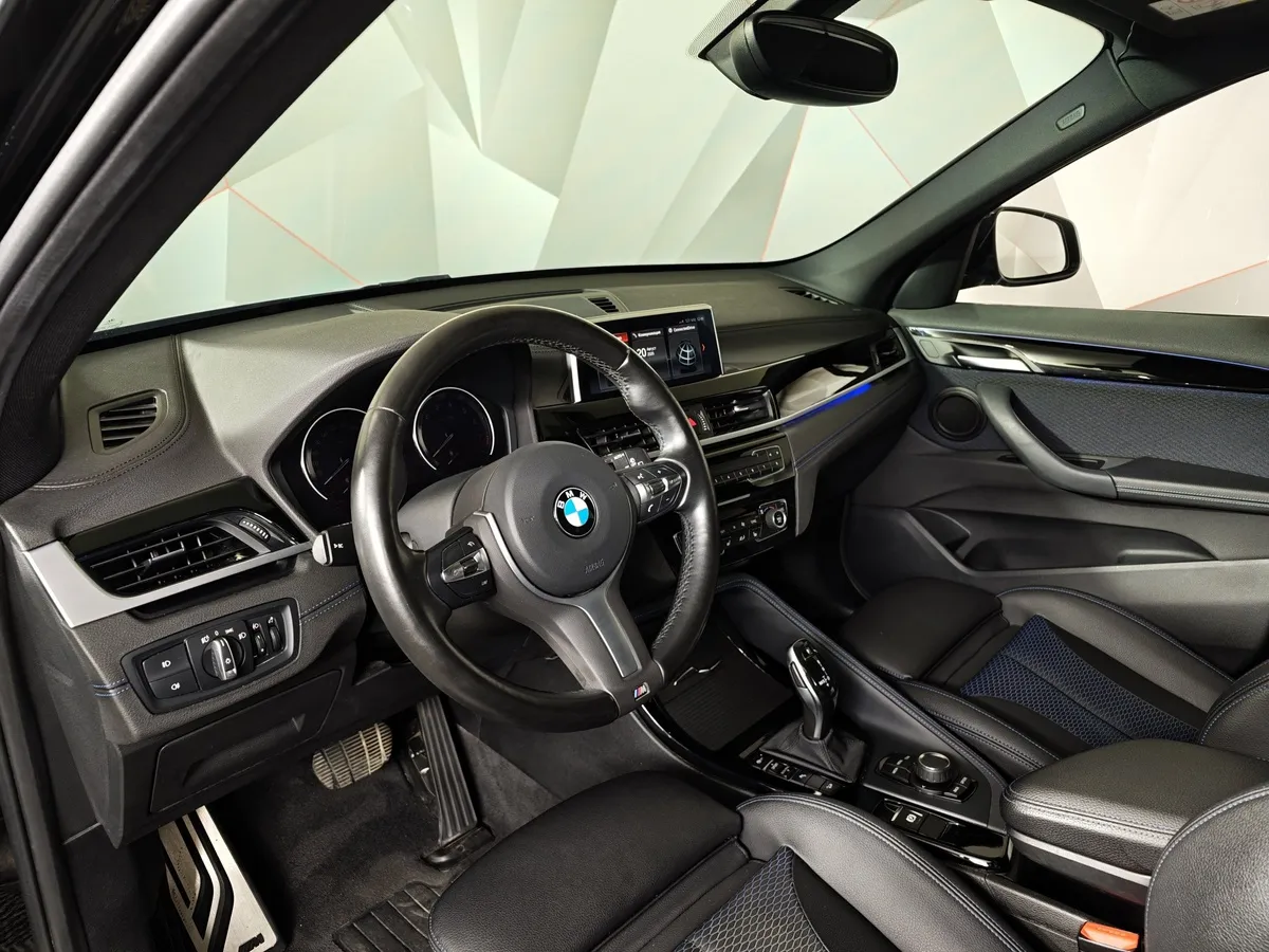 BMW X1 20i xDrive Steptronic AT (192 л.с.) M Sport Черный в АВИЛОН. Слайд №12