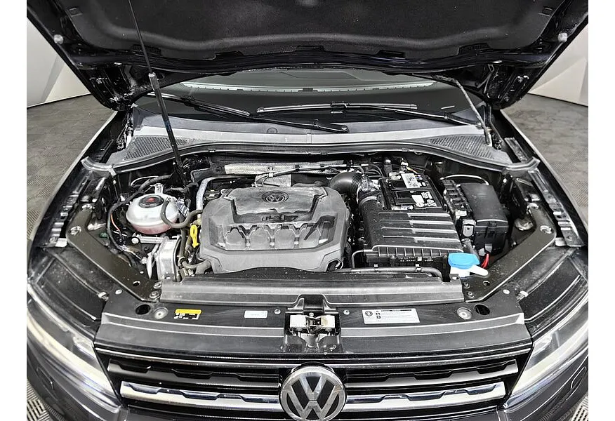 Volkswagen Tiguan 2.0 TSI 4Motion DSG (180 л.с.) Comfortline Черный в АВИЛОН. Слайд №11