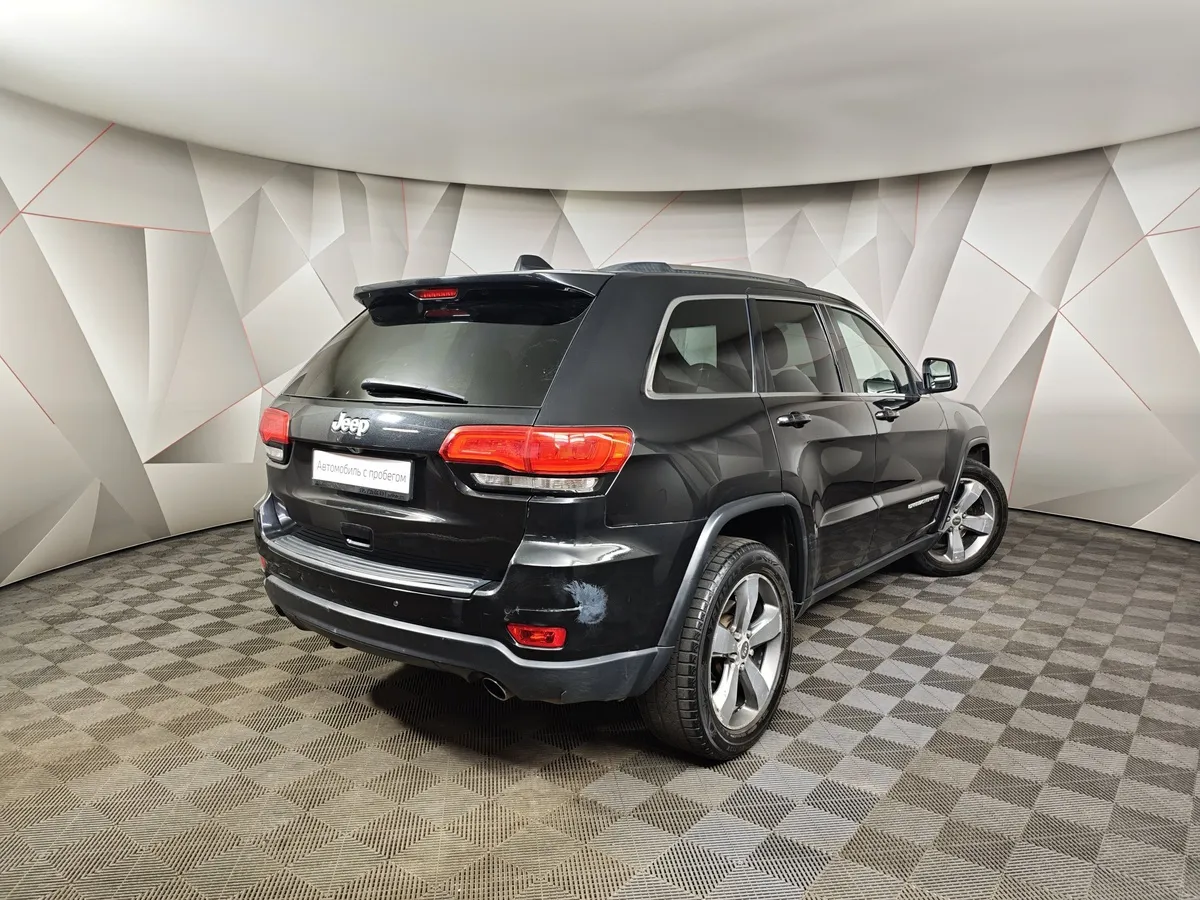 Jeep Grand Cherokee 3.0 TD AT (241 л.с.) Черный в АВИЛОН. Слайд №2