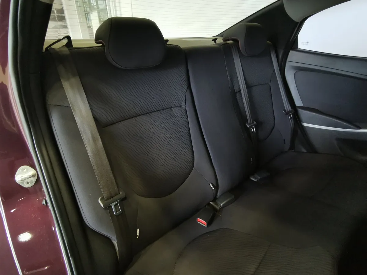 Hyundai Solaris 1.6 AT (123 л.с.) Elegance + Prestige + Safety Фиолетовый в АВИЛОН. Слайд №16