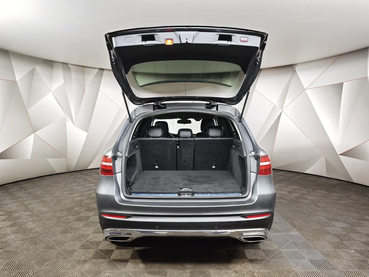 Mercedes-Benz GLC 250 9G-TRONIC 4MATIC (211 л.с.) Особая серия Серый в АВИЛОН. Слайд №12